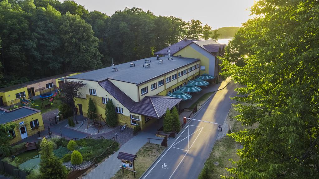 Centrum Wypoczynkowo-Konferencyjne Zacisze Złotów Extérieur photo